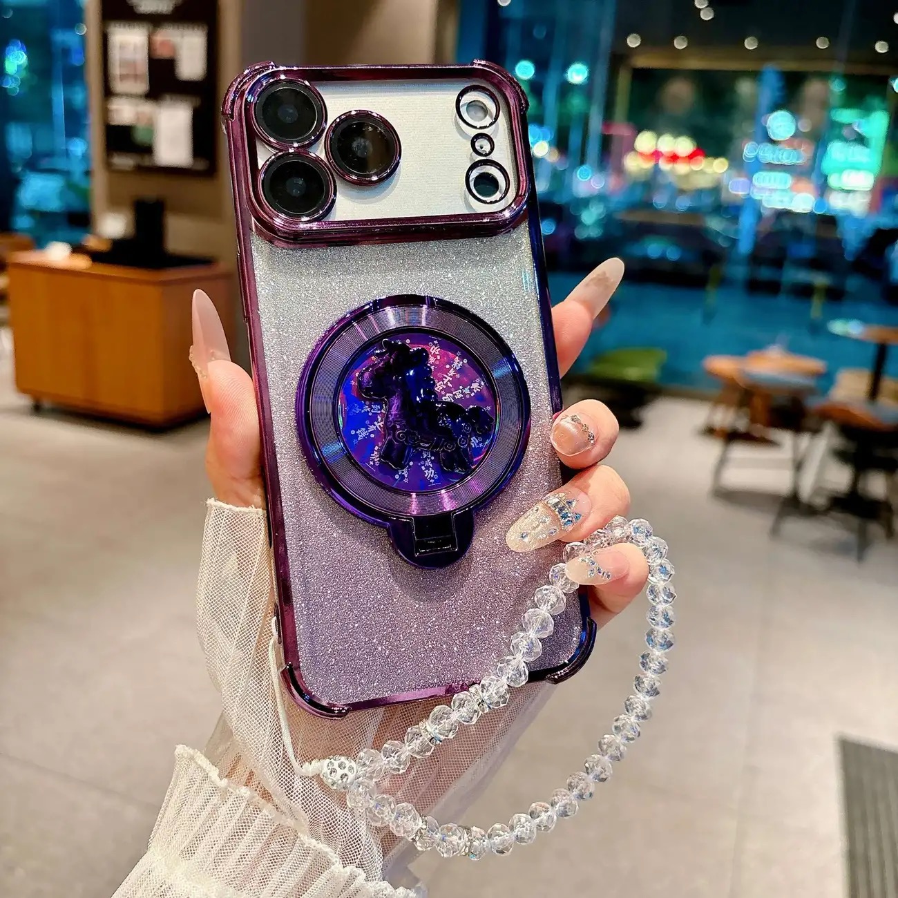 The universal phone holder is  - Phone Cases You Can Design reseña y precio